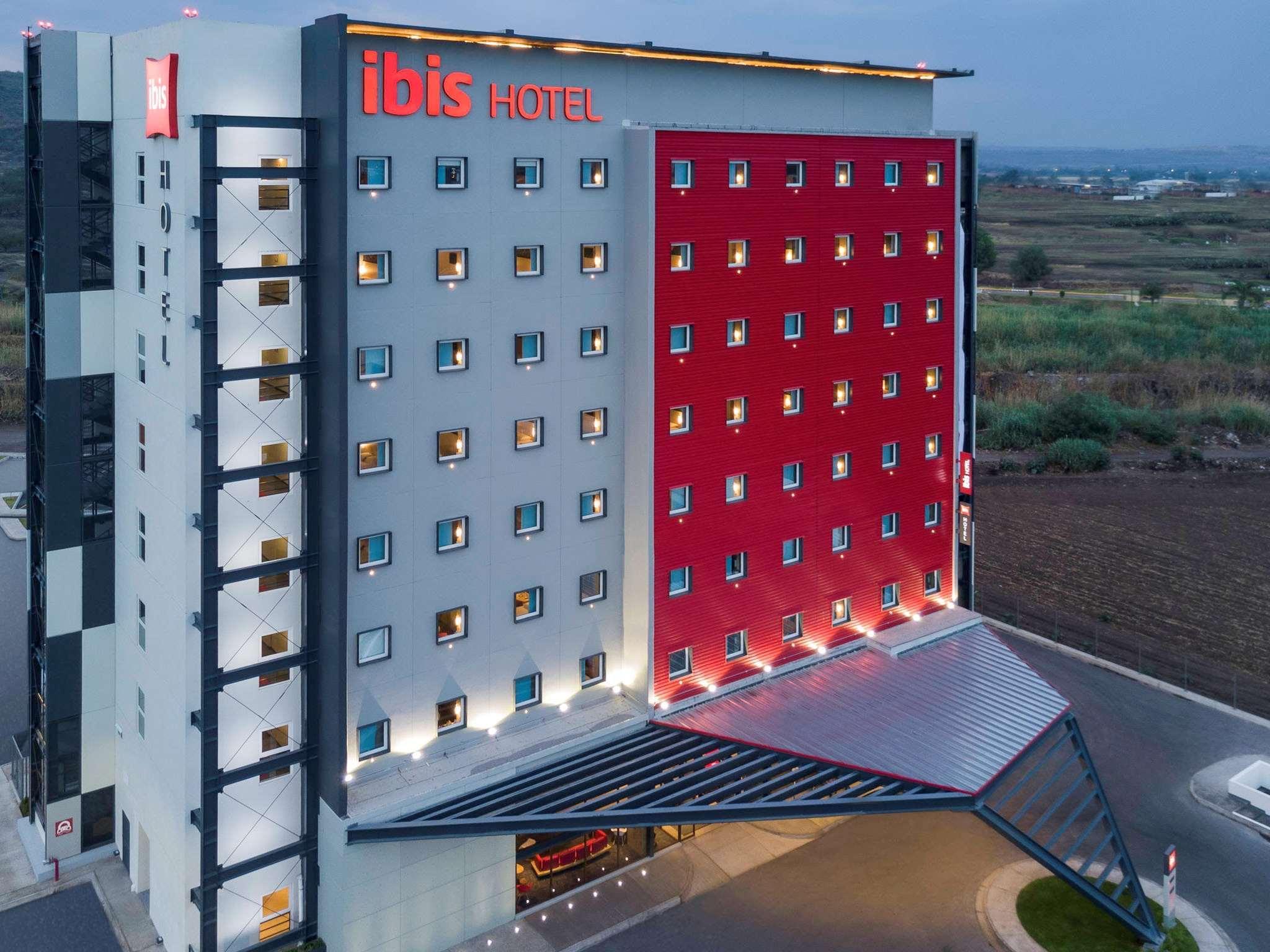 Ibis Irapuato Otel Dış mekan fotoğraf